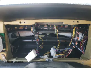 2001 Bentley Arnage z VIN SCBLC31E81CX05759, wystawiony jako Copart lot #56231445 z przebiegiem Nie podano mil oraz Tytuł czysty. Historia ofert i sprzedaży dostępna na DreamBid. Obrazek 9.