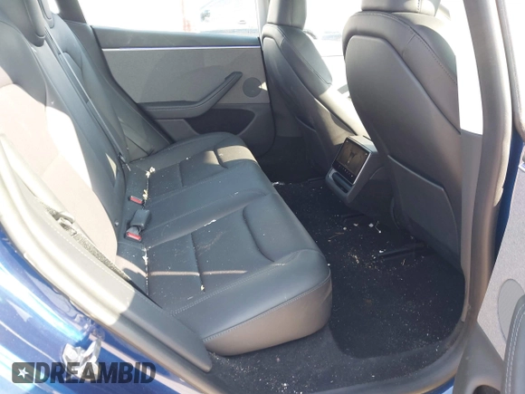 2024 Tesla Model 3 z VIN 5YJ3E1EA4RF751347, wystawiony jako IAAI lot #42185531 z przebiegiem 9 328 mil mil oraz . Historia ofert i sprzedaży dostępna na DreamBid. Obrazek 8.