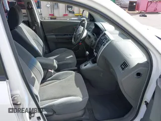 2006 Hyundai Tucson GLS with VIN KM8JN12D06U368350, listed as a IAAI auction lot 41645473 with 127,217 mi miles. Bid and sale history available at carsss.com. Image 5.