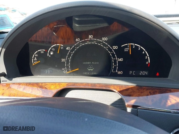 2005 Mercedes-Benz S-Class 5.0L with VIN WDBNG84J15A455944, listed as a IAAI auction lot 41847173 with 111,672 mi miles. Bid and sale history available at carsss.com. Image 7.