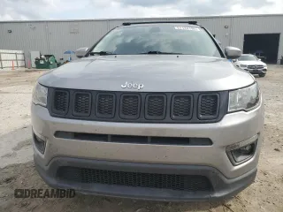 2018 Jeep Compass Latitude with VIN 3C4NJCBB8JT181968, listed as a Copart auction lot 51128195 with 94,471 mi miles and Salvage Title. Bid and sale history available at carsss.com. Image 5.