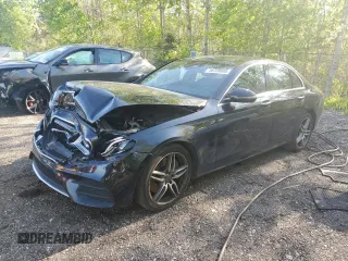 2018 Mercedes-Benz E 300 z VIN WDDZF4KB5JA377159, wystawiony jako Copart lot #56728605 z przebiegiem 48 367 mil mil oraz Czysty tytuł • Clean title. Historia ofert i sprzedaży dostępna na DreamBid. Obrazek 1.