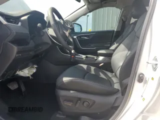 2025 Toyota RAV4 XLE Premium with VIN 2T3C1RFV1SW389635, listed as a Copart auction lot 61661535 with 3,630 mi miles and Salvage title. Bid and sale history available at DreamBid. Image 7.