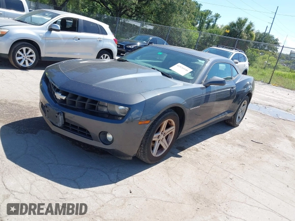 2011 Chevrolet Camaro 1LT с VIN 2G1FF1ED9B9136767, выставлен на аукционе IAAI как лот 42526146 с пробегом 196 023 миль миль и . История ставок и продаж доступна на DreamBid. Изображение 2.
