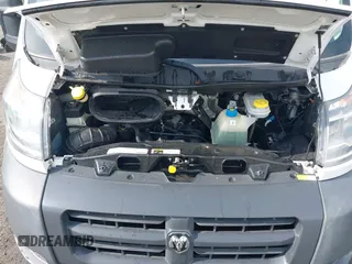 2018 Ram ProMaster Cargo z VIN 3C6TRVDG5JE146918, wystawiony jako IAAI lot #42086347 z przebiegiem 95 277 mil mil oraz . Historia ofert i sprzedaży dostępna na DreamBid. Obrazek 10.