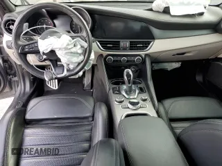 2020 Alfa Romeo Giulia Ti with VIN ZARFANBN6L7625405, listed as a Copart auction lot 70593352 with 31,047 mi miles. Bid and sale history available at carsss.com. Image 8.