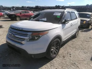 2014 Ford Explorer with VIN 1FM5K7B89EGB93352, listed as a IAAI auction lot 40978510 with NaN miles. Bid and sale history available at carsss.com. Image 17.