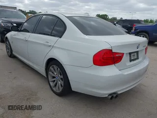 2011 BMW 3 Series 328i xDrive with VIN WBAPK5G56BNN80252, listed as a IAAI auction lot 42025410 with 120,666 mi miles. Bid and sale history available at carsss.com. Image 3.