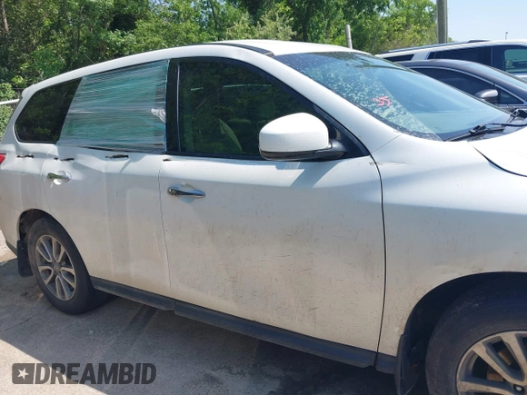 2015 Nissan Pathfinder S with VIN 5N1AR2MN7FC613554, listed as a IAAI auction lot 42050540 with 204,211 mi miles and . Bid and sale history available at DreamBid. Image 13.