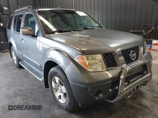 2005 Nissan Pathfinder SE with VIN 5N1AR18U95C730255, listed as a IAAI auction lot 41610769 with 154,252 mi miles. Bid and sale history available at carsss.com. Image 1.
