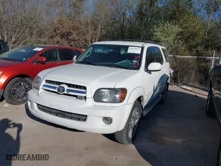 2006 Toyota Sequoia SR5 with VIN 5TDZT34AX6S283130, listed as a IAAI auction lot 41839079 with 207,638 mi miles. Bid and sale history available at carsss.com. Image 2.