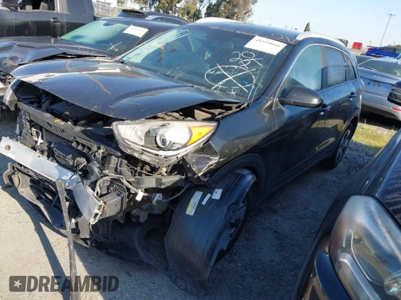 2018 Kia Niro LX with VIN KNDCB3LC4J5204528, listed as a IAAI auction lot 41559060 with 110,443 mi miles. Bid and sale history available at carsss.com. Image 2.