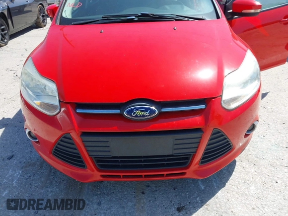 2014 Ford Focus SE with VIN 1FADP3K25EL159136, listed as a IAAI auction lot 42180192 with 118,828 mi miles and . Bid and sale history available at carsss.com. Image 6.