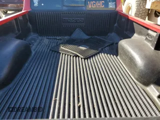 2001 Mazda B-Series Truck DS z VIN 4F4YR12U31TM27467, wystawiony jako Copart lot #73532224 z przebiegiem 89 270 mil mil oraz Szkoda całkowita • Salvage title. Historia ofert i sprzedaży dostępna na DreamBid. Obrazek 10.