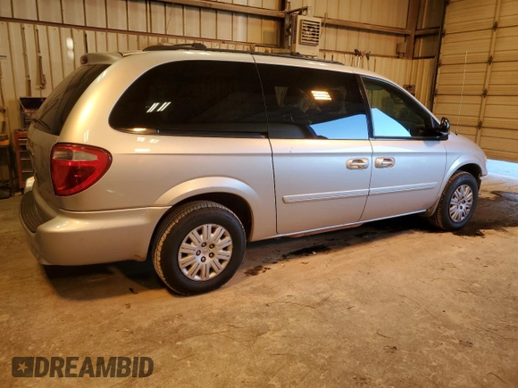 2007 Chrysler Town & Country LWB LX with VIN 2A4GP44R17R147805, listed as a Copart auction lot 80968904 with 88,698 mi miles and Salvage Title. Bid and sale history available at carsss.com. Image 3.