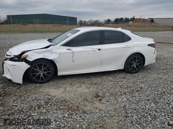 2021 Toyota Camry SE Nightshade with VIN 4T1G11AK8MU517316, listed as a Copart auction lot 45711545 with 107,330 mi miles and Salvage Title. Bid and sale history available at carsss.com. Image 1.