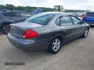 2002 Ford Taurus SES Standard с VIN 1FAFP55U42A114570, выставлен на аукционе IAAI как лот 42723316 с пробегом 120 191 миль миль и . История ставок и продаж доступна на DreamBid. Изображение 4.