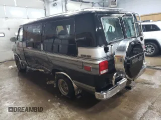 1988 Chevrolet Chevy Van z VIN 2GBEG25K2J4137750, wystawiony jako Copart lot #89310475 z przebiegiem 26 823 mil mil oraz Szkoda całkowita • Salvage title. Historia ofert i sprzedaży dostępna na DreamBid. Obrazek 2.