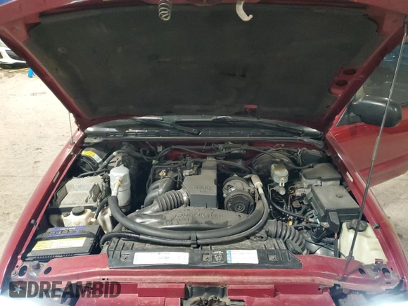 1999 GMC Sonoma with VIN 1GTCS1448X8503202, listed as a Copart auction lot 83573464 with 230,724 mi miles and Salvage Title. Bid and sale history available at carsss.com. Image 11.