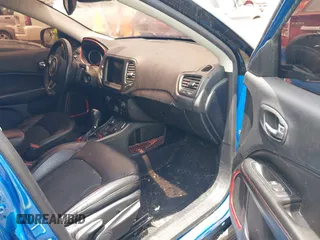 2018 Jeep Compass Trailhawk с VIN 3C4NJDDB3JT212689, выставлен на аукционе IAAI как лот 42628715 с пробегом 209 321 миль миль и . История ставок и продаж доступна на DreamBid. Изображение 5.