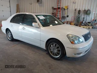 2002 Lexus LS 430 with VIN JTHBN30F120065022, listed as a IAAI auction lot 42190592 with 199,874 mi miles and . Bid and sale history available at carsss.com. Image 1.