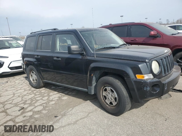 2008 Jeep Patriot Sport with VIN 1J8FT28W88D772426, listed as a Copart auction lot 53170685 with 220,130 mi miles and Clean Title. Bid and sale history available at carsss.com. Image 4.