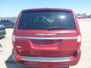 2014 Chrysler Town & Country Touring with VIN 2C4RC1BG5ER342975, listed as a IAAI auction lot 41972305 with 119,783 mi miles. Bid and sale history available at carsss.com. Image 15.