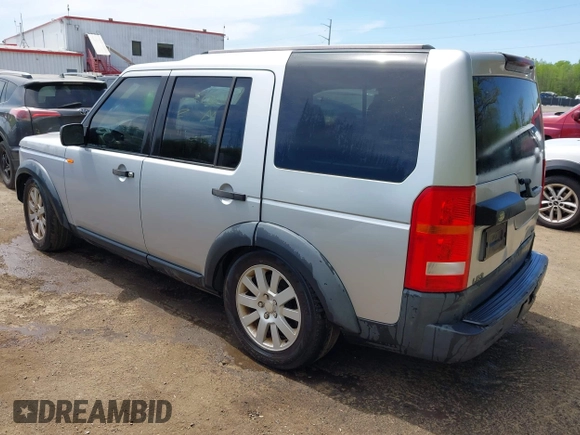 2005 Land Rover LR3 SE with VIN SALAE25475A318916, listed as a IAAI auction lot 42103237 with 216,795 mi miles and . Bid and sale history available at DreamBid. Image 3.