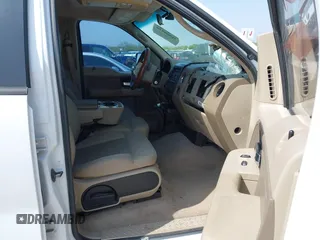 2007 Ford F-150 XLT z VIN 1FTRW12WX7KC53550, wystawiony jako IAAI lot #41909529 z przebiegiem 167 206 mil mil oraz . Historia ofert i sprzedaży dostępna na DreamBid. Obrazek 5.