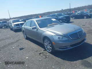 2012 Mercedes-Benz S 550 with VIN WDDNG9EB8CA477487, listed as a IAAI auction lot 41936591 with 61,182 mi miles and . Bid and sale history available at DreamBid. Image 1.