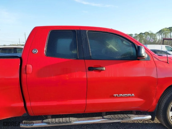 2012 Toyota Tundra 2WD Truck with VIN 5TFRM5F17CX039317, listed as a IAAI auction lot 41805953 with 237,593 mi miles. Bid and sale history available at carsss.com. Image 13.