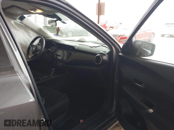 2021 Nissan Kicks SV with VIN 3N1CP5CV2ML505854, listed as a IAAI auction lot 41612618 with 137,181 mi miles. Bid and sale history available at carsss.com. Image 5.