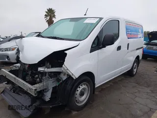 2019 Nissan NV200 SV z VIN 3N6CM0KN6KK698178, wystawiony jako IAAI lot #41915567 z przebiegiem 61 330 mil mil oraz . Historia ofert i sprzedaży dostępna na DreamBid. Obrazek 2.