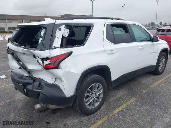 2023 Chevrolet Traverse LT Cloth with VIN 1GNEVGKW1PJ180490, listed as a IAAI auction lot 41786249 with 50,582 mi miles. Bid and sale history available at carsss.com. Image 4.