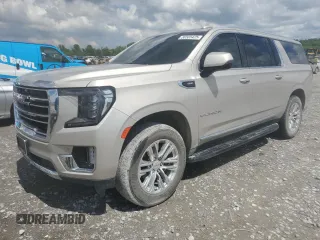 2023 GMC Yukon XL SLT z VIN 1GKS2GKD1PR247839, wystawiony jako Copart lot #56565425 z przebiegiem 64 718 mil mil oraz Szkoda całkowita • Salvage title. Historia ofert i sprzedaży dostępna na DreamBid. Obrazek 1.