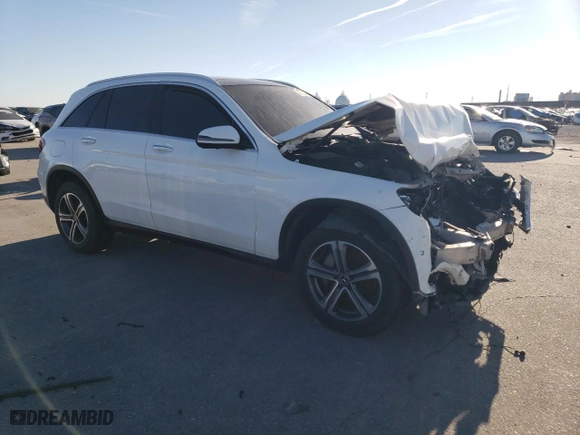 2018 Mercedes-Benz GLC with VIN WDC0G4JB1JV021988, listed as a Copart auction lot 82332294 with 134,143 mi miles and Salvage Title. Bid and sale history available at carsss.com. Image 4.