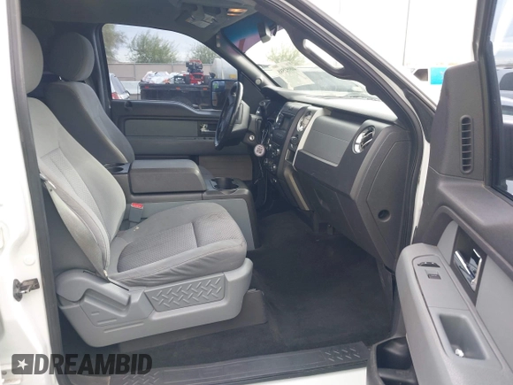2013 Ford F-150 XL with VIN 1FTFW1ET7DKD70468, listed as a IAAI auction lot 40952588 with 208,052 mi miles. Bid and sale history available at carsss.com. Image 5.