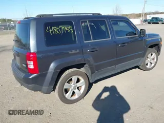 2014 Jeep Patriot Latitude with VIN 1C4NJRFB0ED693359, listed as a IAAI auction lot 41807745 with 172,183 mi miles. Bid and sale history available at carsss.com. Image 4.