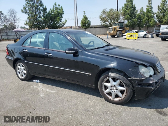 2004 Mercedes-Benz C 320 with VIN WDBRF64J64F506798, listed as a Copart auction lot 71308534 with 85,592 mi miles and Salvage Title. Bid and sale history available at DreamBid. Image 4.