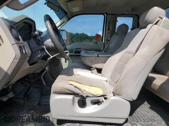 2008 Ford F-250 XL with VIN 1FTSX21R78EB61456, listed as a Copart auction lot 65693905 with 282,104 mi miles and Clean title. Bid and sale history available at DreamBid. Image 7.