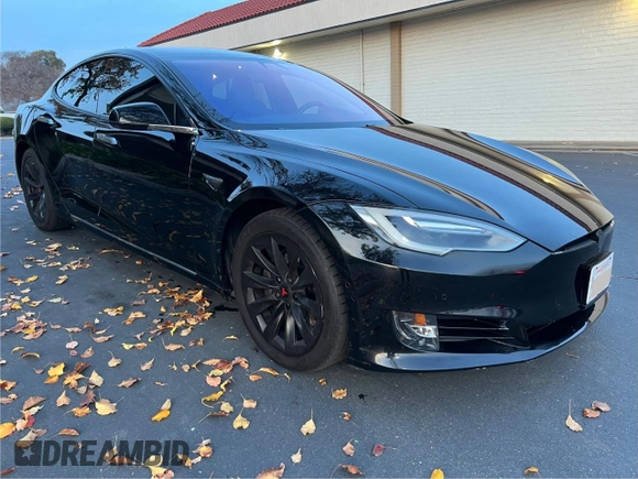 2017 Tesla Model S 60 with VIN 5YJSA1E15HF219286, listed as a Copart auction lot 84771024 with 43,259 mi miles and Salvage title. Bid and sale history available at DreamBid. Image 1.