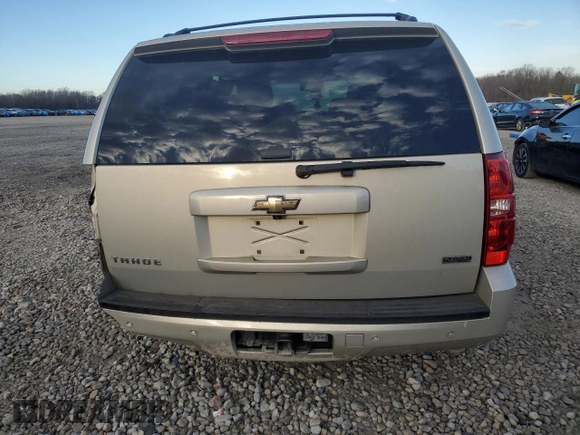 2010 Chevrolet Tahoe LT z VIN 1GNMCBE31AR144717, wystawiony jako Copart lot #46361155 z przebiegiem 153 575 mil mil oraz Szkoda całkowita • Salvage title. Historia ofert i sprzedaży dostępna na DreamBid. Obrazek 6.
