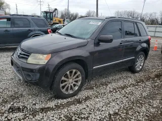2013 Suzuki Grand Vitara z VIN JS3TE0D44D4100033, wystawiony jako Copart lot #51648665 z przebiegiem 151 879 mil mil oraz Czysty tytuł • Clean title. Historia ofert i sprzedaży dostępna na DreamBid. Obrazek 1.