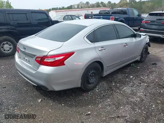 2016 Nissan Altima 2.5 SL with VIN 1N4AL3AP8GC277762, listed as a IAAI auction lot 41866636 with 85,498 mi miles. Bid and sale history available at carsss.com. Image 4.
