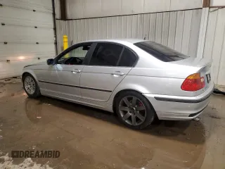 1999 BMW 3 Series 328i with VIN WBAAM5338XFR04467, listed as a Copart auction lot 41972395 with 177,164 mi miles and Salvage Title. Bid and sale history available at carsss.com. Image 2.