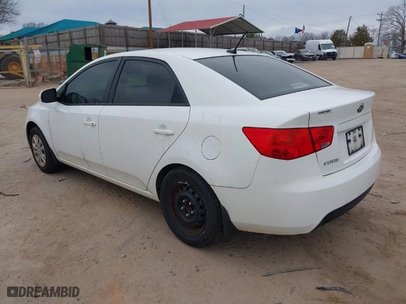 2012 Kia Forte LX with VIN KNAFT4A23C5581443, listed as a IAAI auction lot 41697825 with 115,184 mi miles. Bid and sale history available at carsss.com. Image 3.