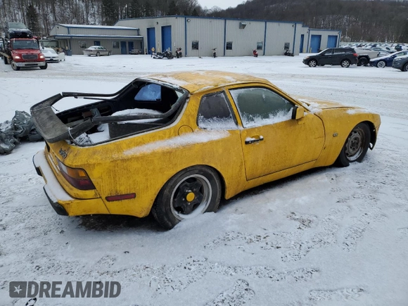 1984 Porsche 944 z VIN WP0AA0944EN456763, wystawiony jako Copart lot #46311845 z przebiegiem 15 364 mil mil oraz Czysty tytuł • Clean title. Historia ofert i sprzedaży dostępna na DreamBid. Obrazek 3.