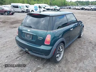 2003 MINI Hardtop S z VIN WMWRE33423TD67347, wystawiony jako IAAI lot #42267289 z przebiegiem 79 740 mil mil oraz . Historia ofert i sprzedaży dostępna na DreamBid. Obrazek 4.
