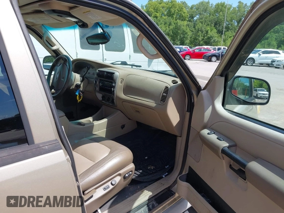 2003 Ford Explorer Sport Trac XLS с VIN 1FMZU77E23UC28404, выставлен на аукционе IAAI как лот 42693701 с пробегом 120 435 миль миль и . История ставок и продаж доступна на DreamBid. Изображение 5.