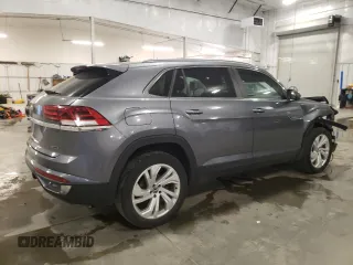 2021 Volkswagen Atlas SEL with VIN 1V2BE2CA1MC220695, listed as a Copart auction lot 55622425 with 48,636 mi miles and Salvage title. Bid and sale history available at DreamBid. Image 3.